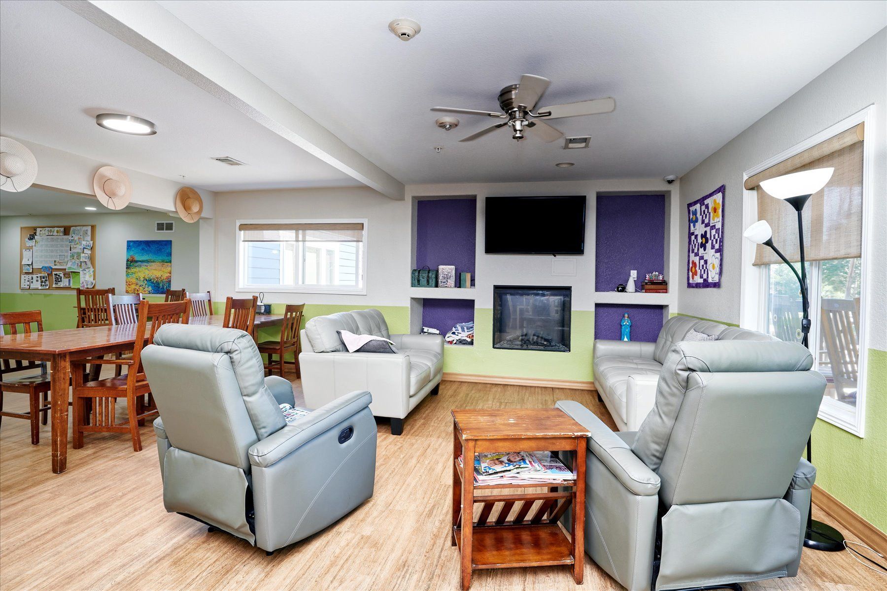 Lakewood 6 β Dementia Care Facilities β Assured Senior Living