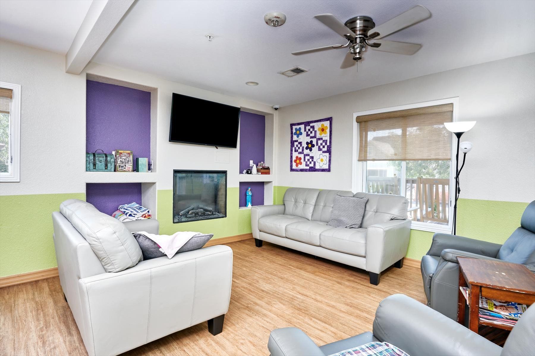 Lakewood 7 β Dementia Care Facilities β Assured Senior Living