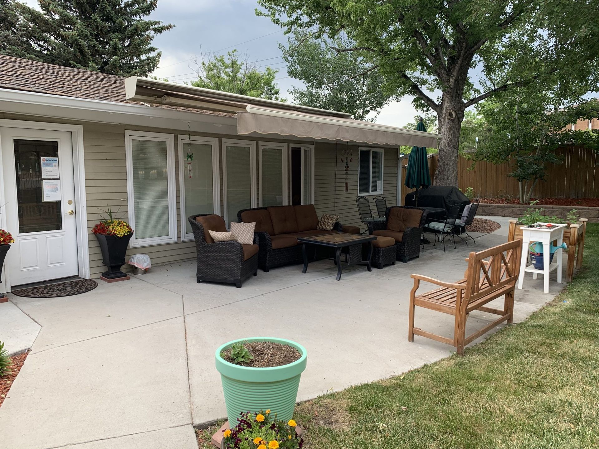 assisted living lakewood