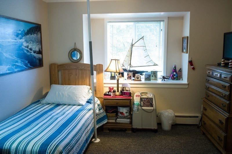 assisted living lakewood