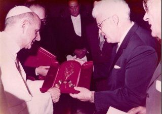 Papa e gioiello Giansanti - gioielleria artigianale a Roma