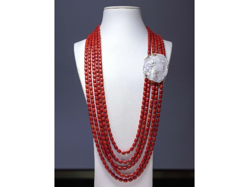 Collana rossa - gioielleria artigianale a Roma