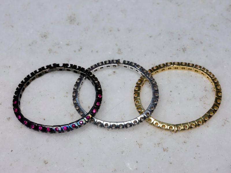 Anelli colorati - gioielleria artigianale a Roma