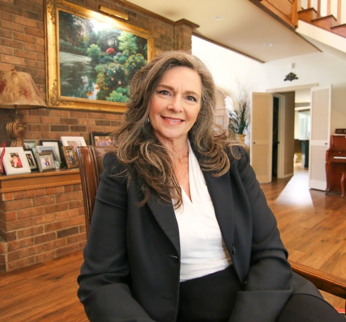 Former BOE Member and Local Realtor, Angie Swiger Runs for Gulf Shores Mayor