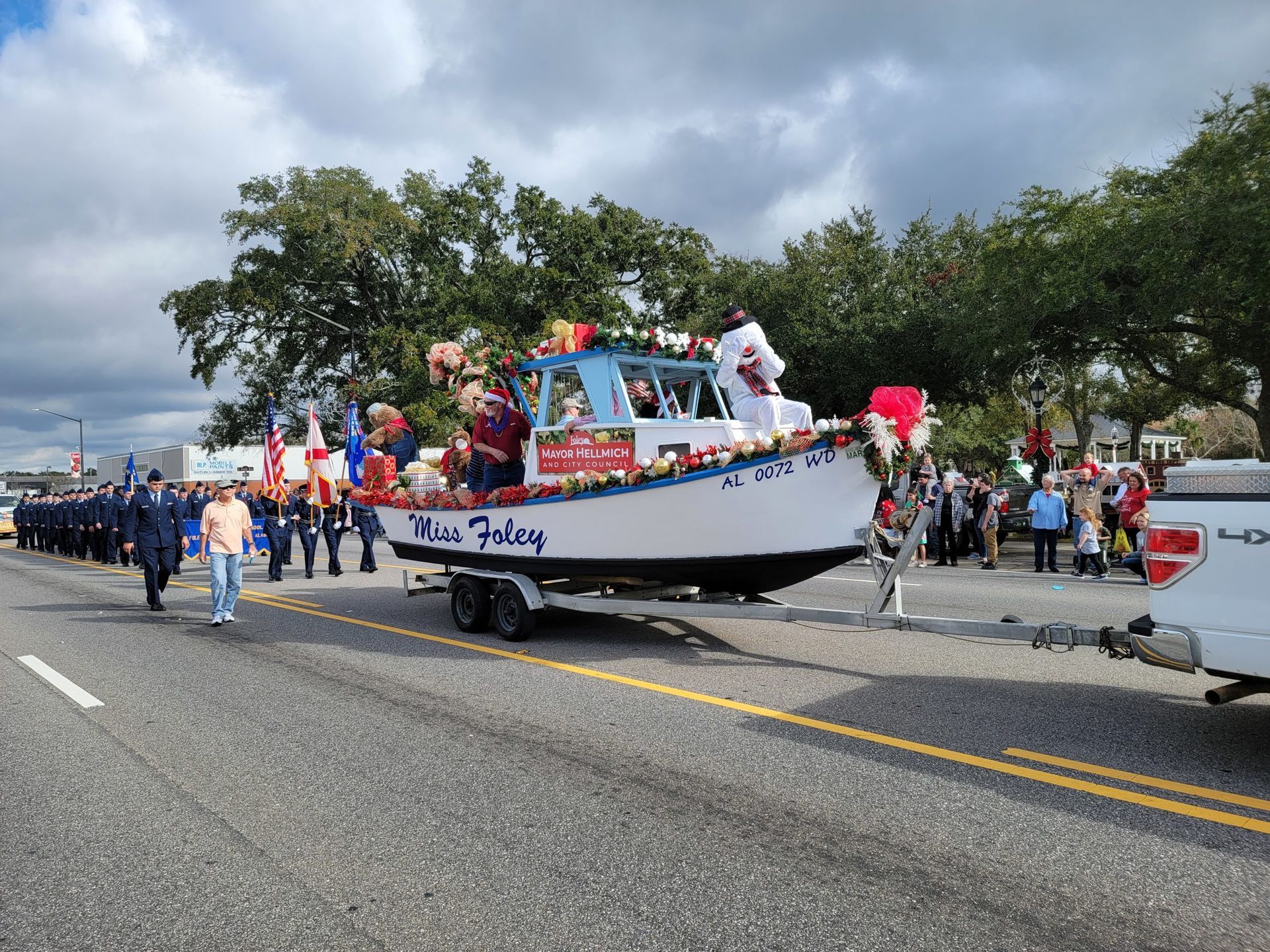 Foley Gears Up For Annual Christmas Parade And Snow Event