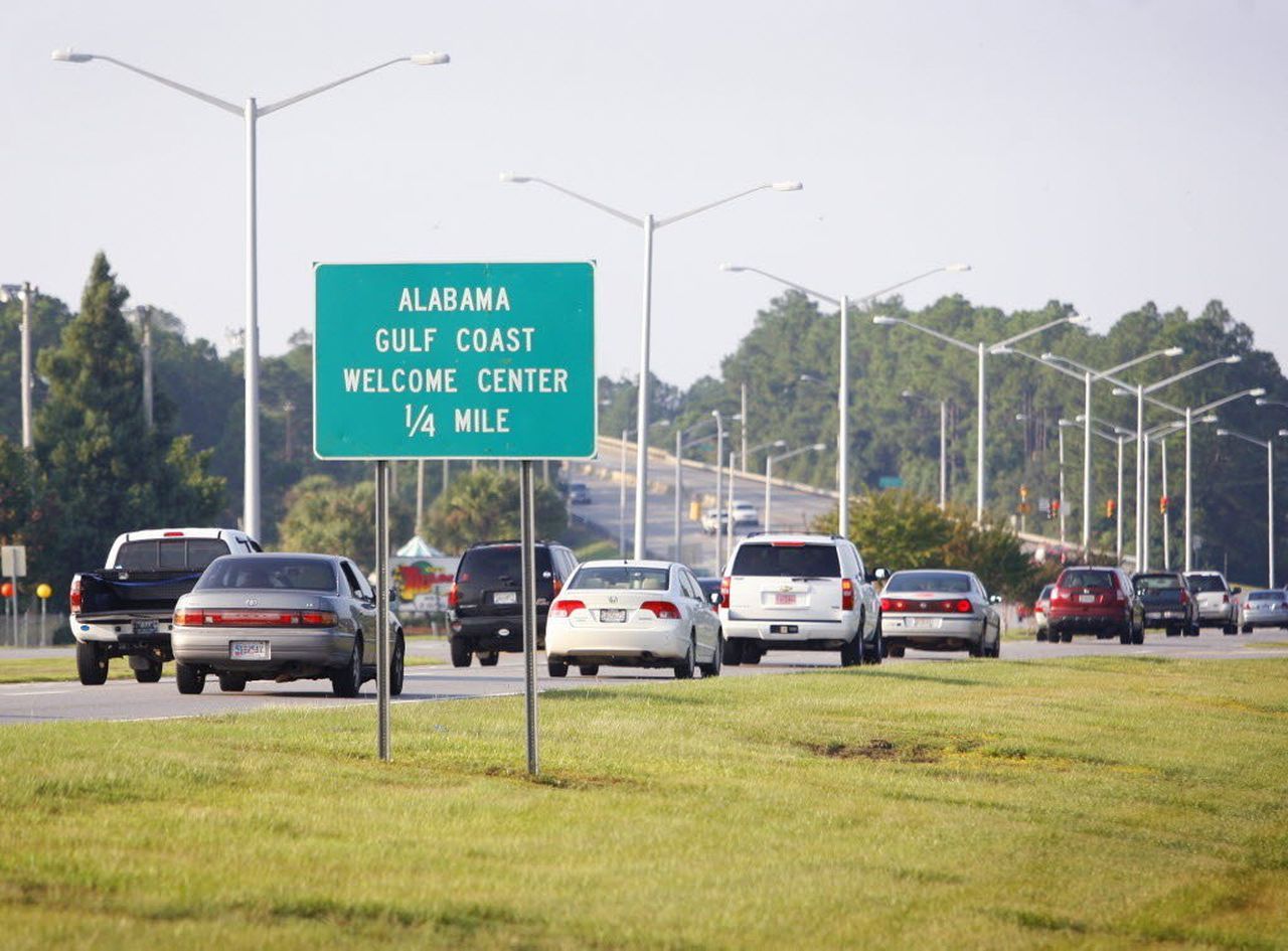A two-year project in Gulf Shores, Alabama, will add a third southbound lane to State Route 59.