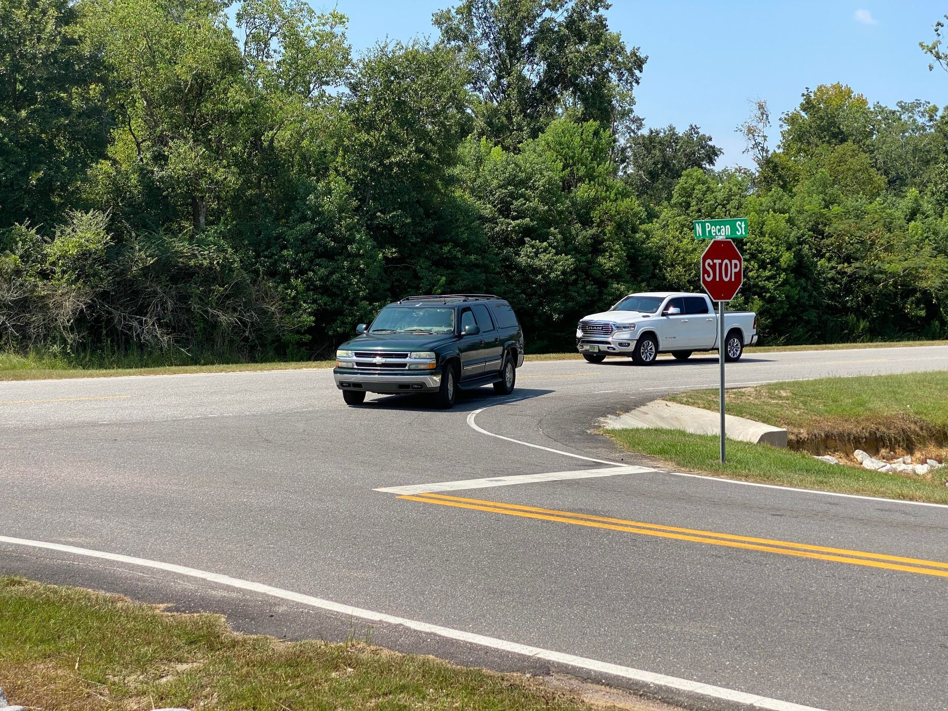 Foley will install solar lighting to mark the new intersection of North Pecan Street and West Fern Avenue.