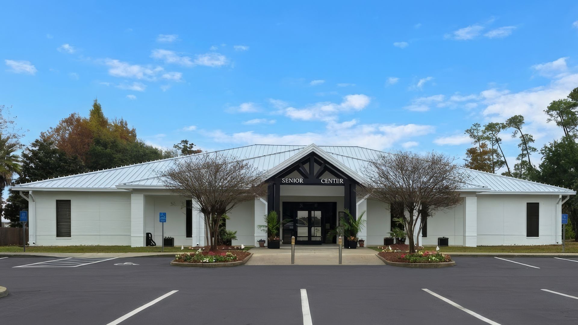 January Events Bring Art, Travel and Games to Seniors