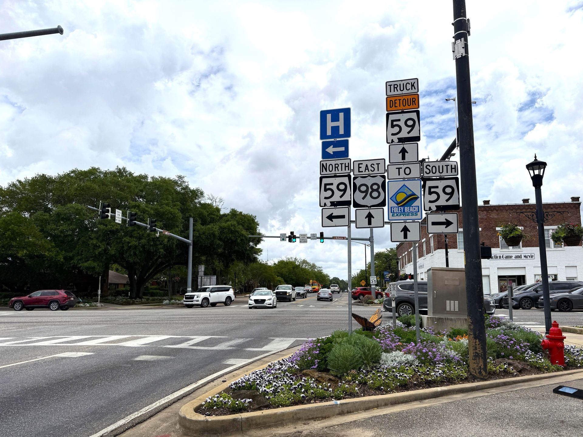 City Works To Reduce Sign Clutter At Busy Downtown Crossing