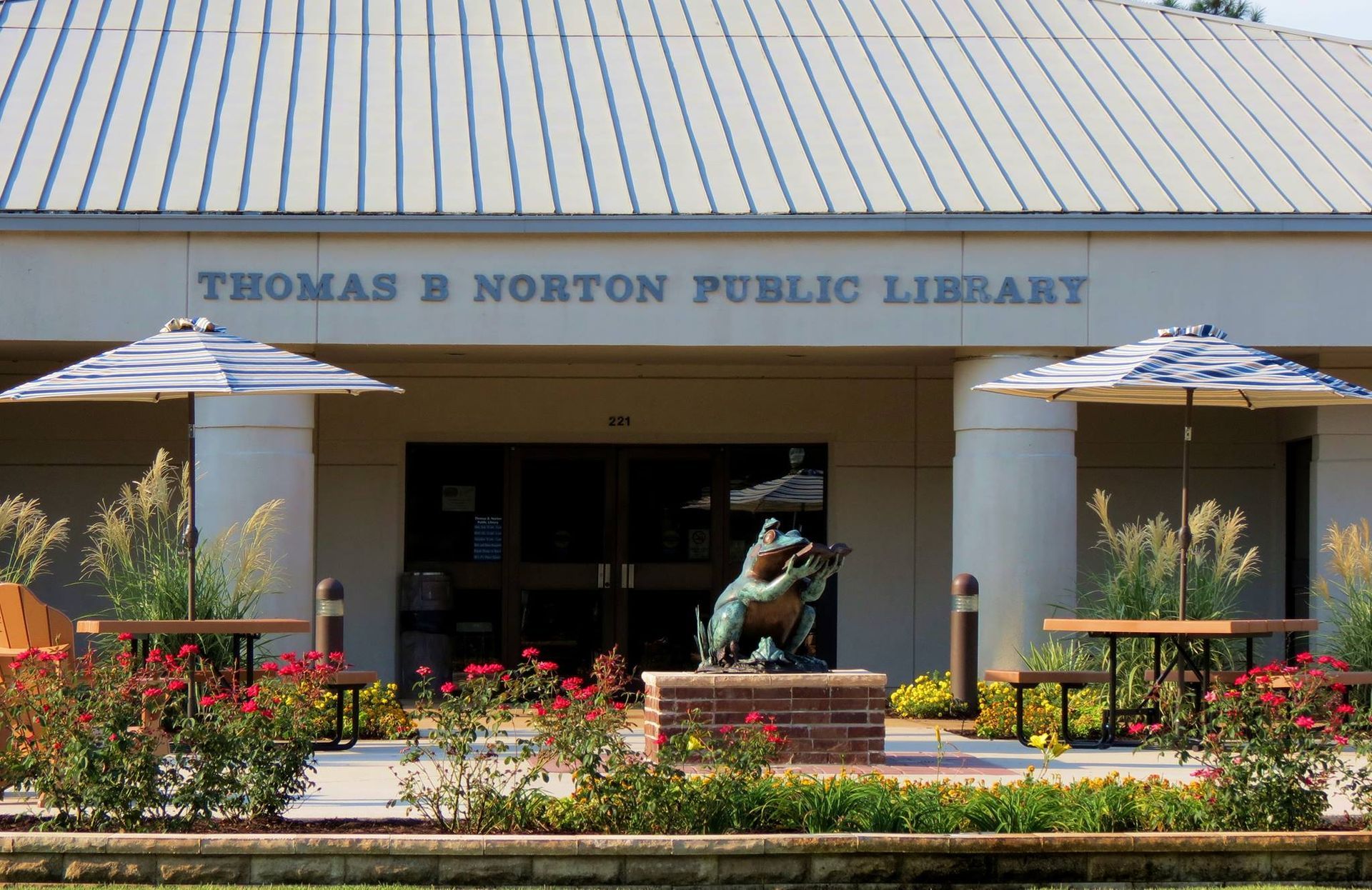 Friends of the Gulf Shores Library Plan Community Book Sale