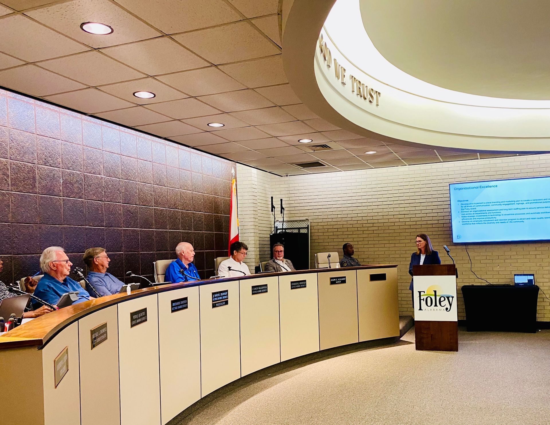 Karen Whichard of BerryDunn discusses the Foley strategic plan with members of the City Council. The city has been working on the plan for several months.