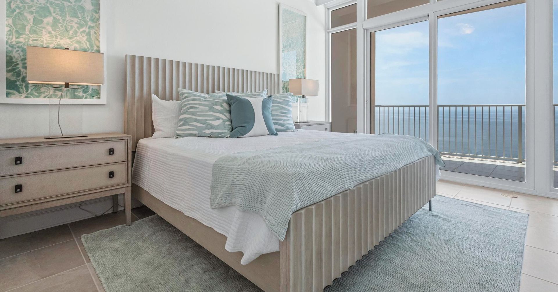 Coastal Comfort and Chic Details: Exploring the Decor Offerings at Southern Palms