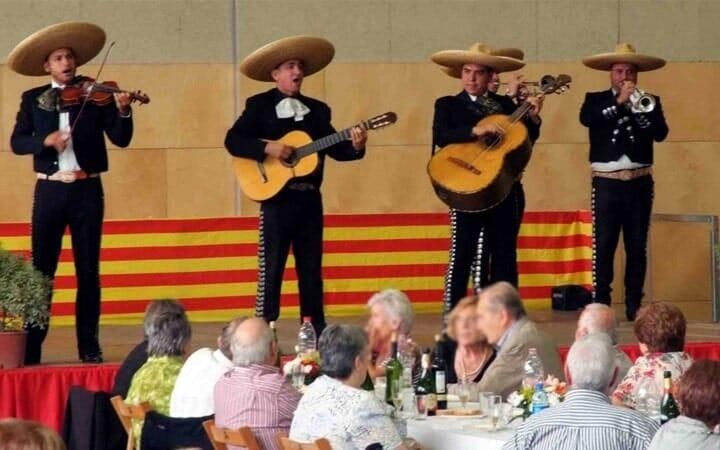 MARIACHI LOS CAPORALES DE QUERETARO - Alegría y buen ambiente todas las celebraciones