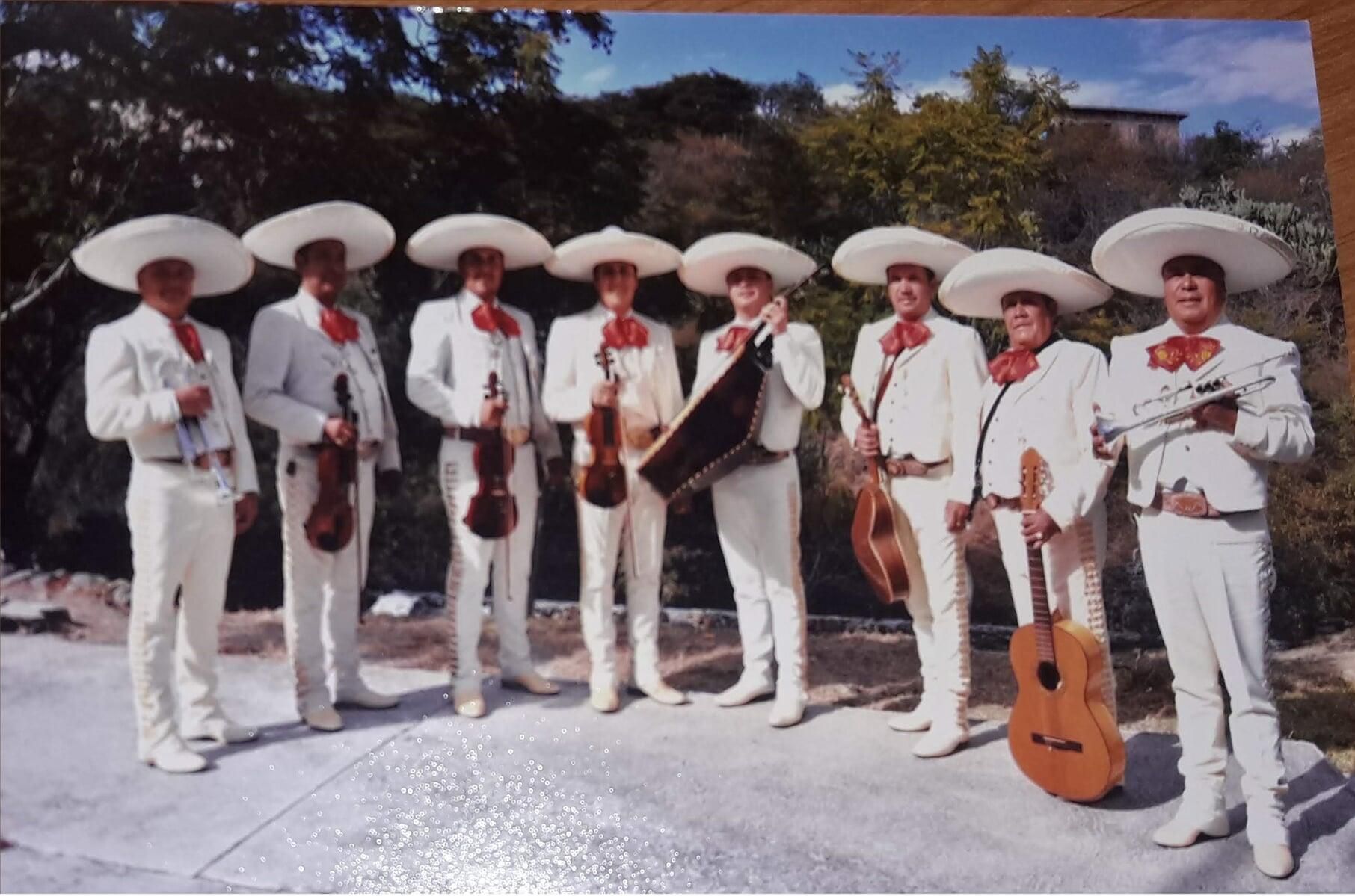 MARIACHI LOS CAPORALES DE QUERETARO - Reuniones familiares