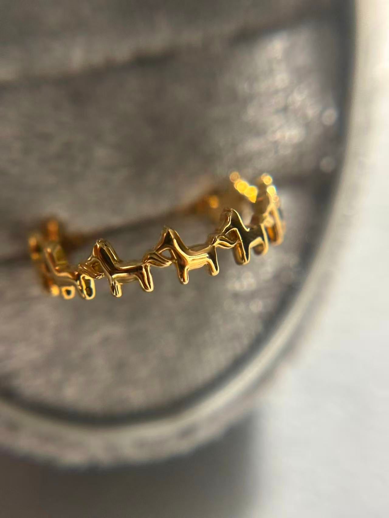 馬九行久「うまくいく」-馬年幸運戒