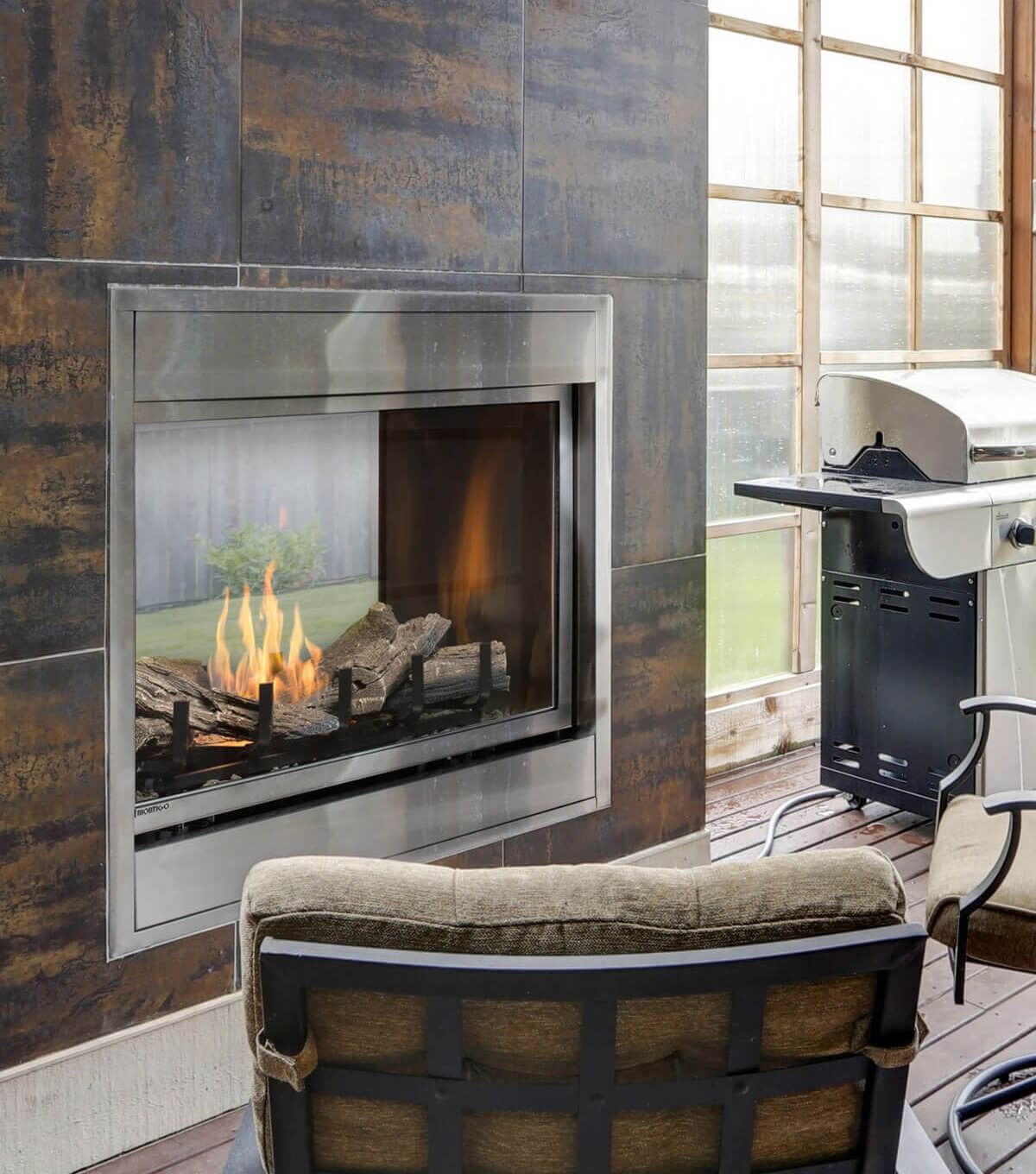 Montigo Fireplaces H38SVO See Through Outdoor Fireplace