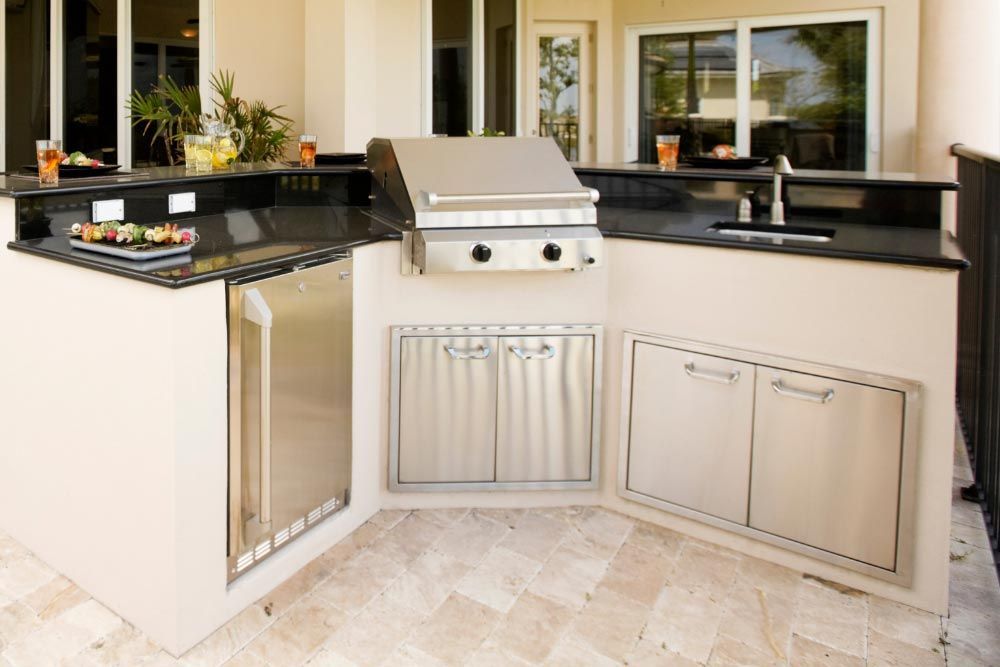Outdoor Kitchen And Grill With Storage In Nashville, TN