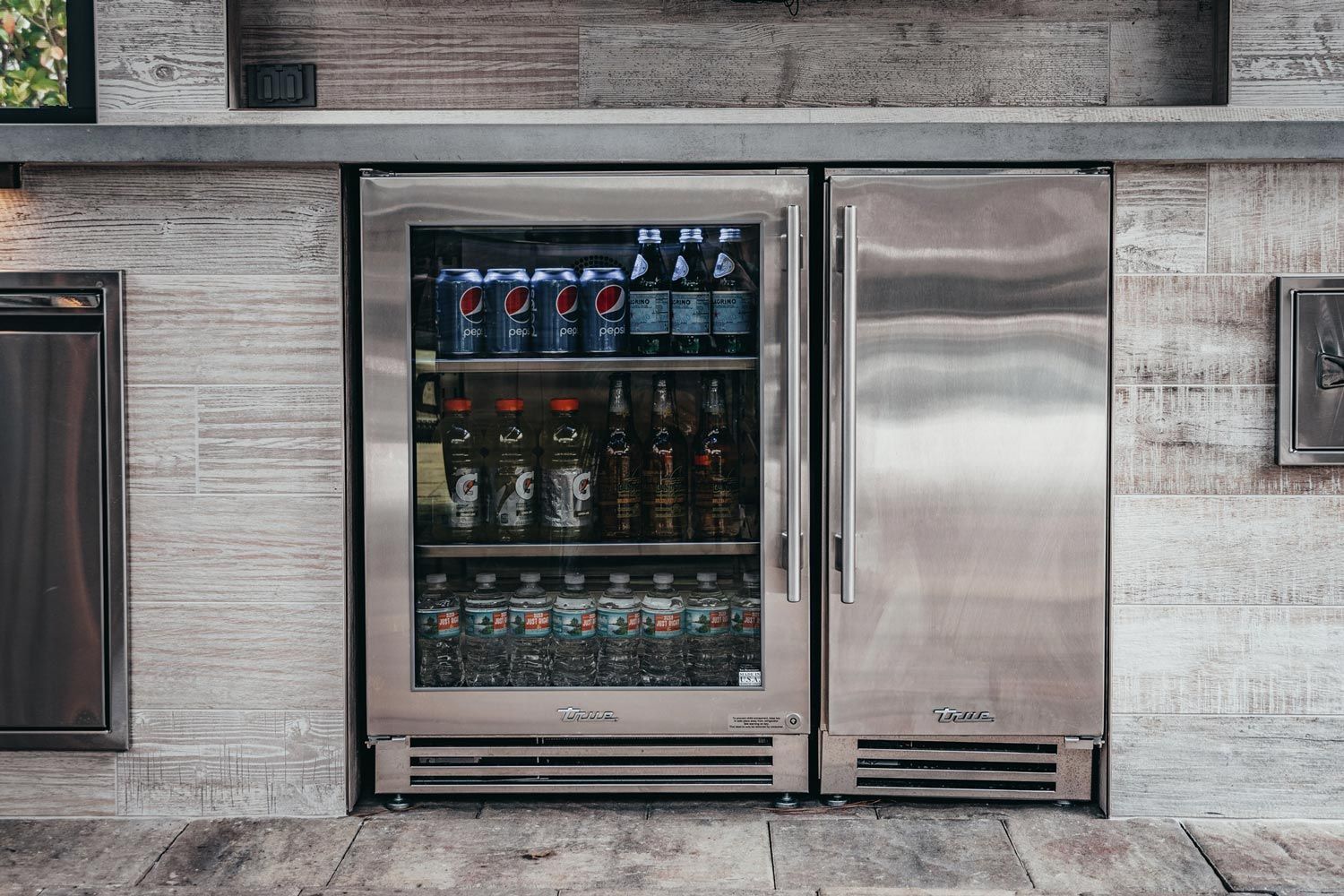 True Refrigerator