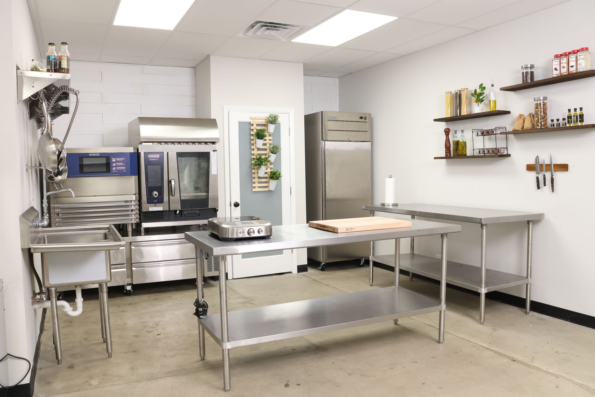 Test kitchen  at Invacus Digital Media