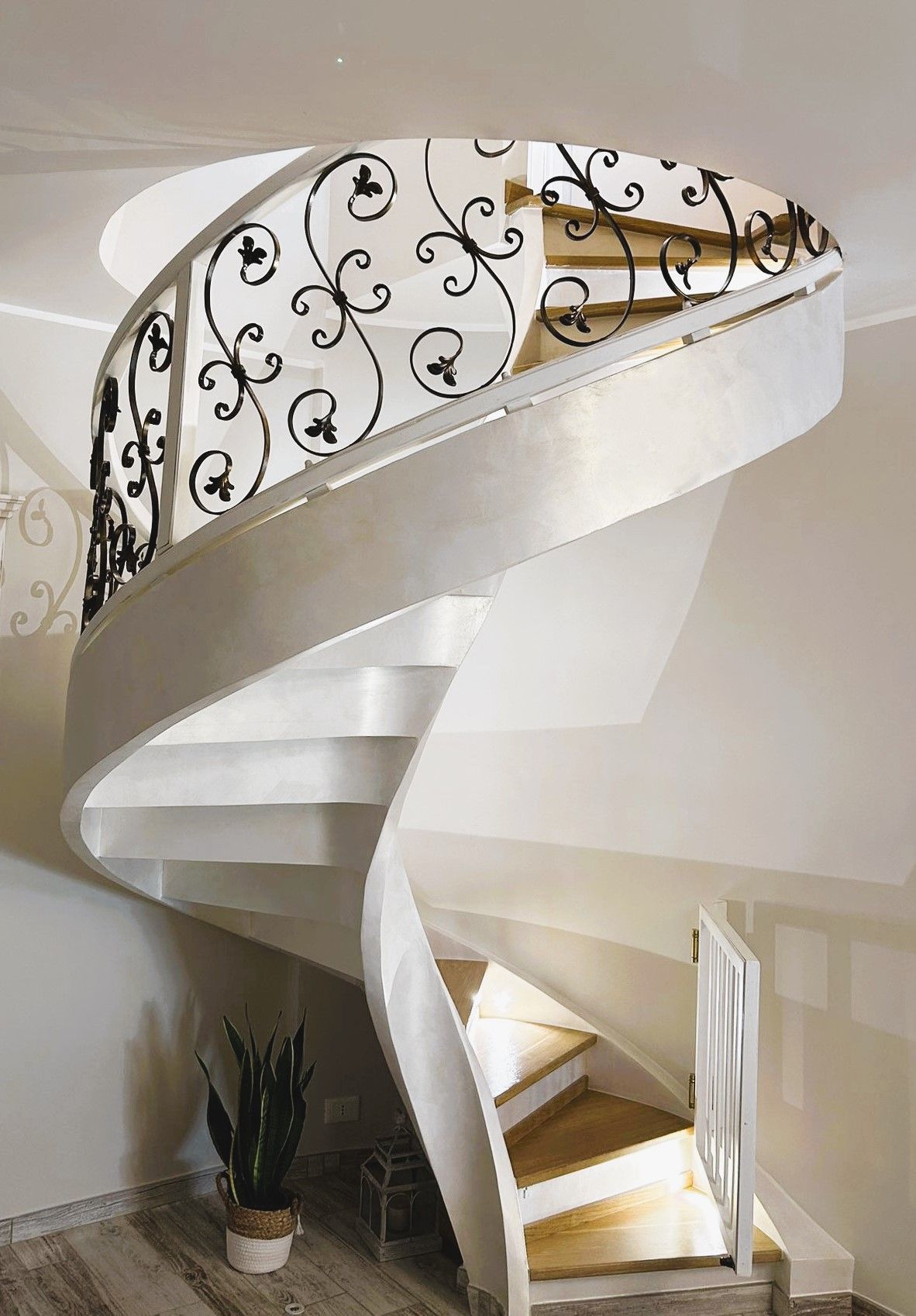 Scala elicoidale in cemento rimini