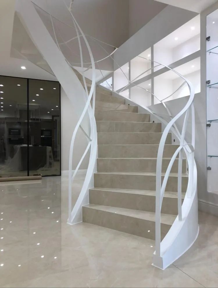 Scala elicoidale in cemento rovigo