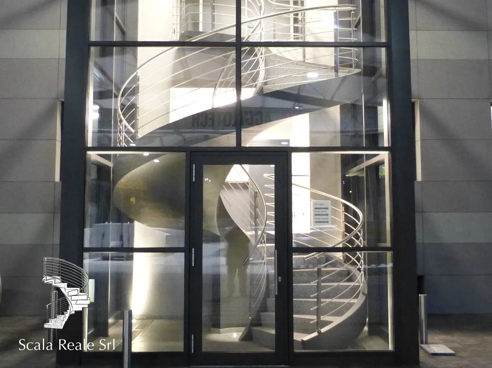 Scala elicoidale in cemento vicenza