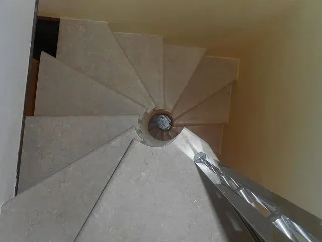 scala ellittica lombardia in cemento armato