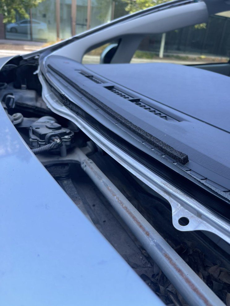 A close up of the windshield of a car