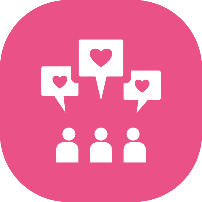 Tres figuras con bocadillos de diálogo que contienen corazones, sobre un fondo rosa.