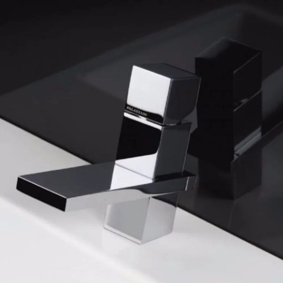 Rubinetto metallizzato