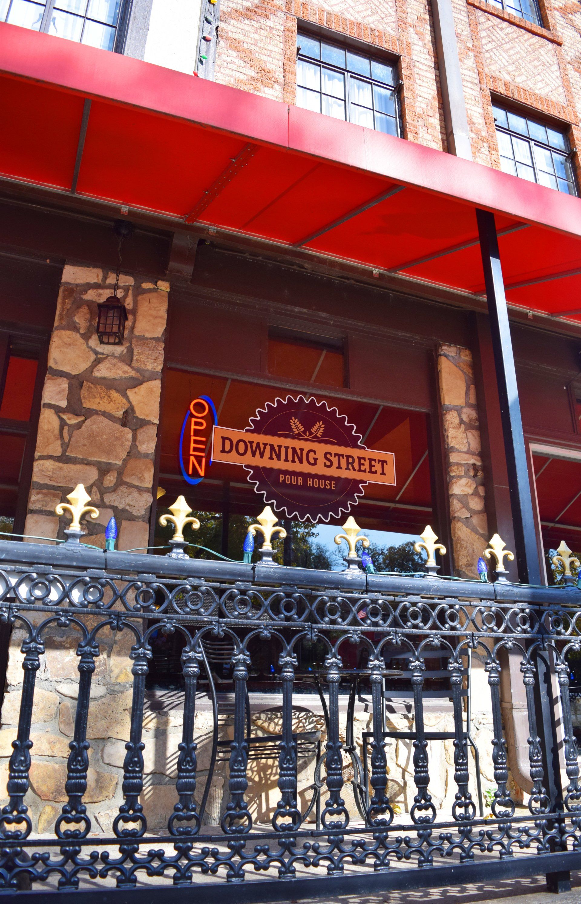 Image Gallery Hollister Downing Street Pour House   DSPH Exterior7 1920w 