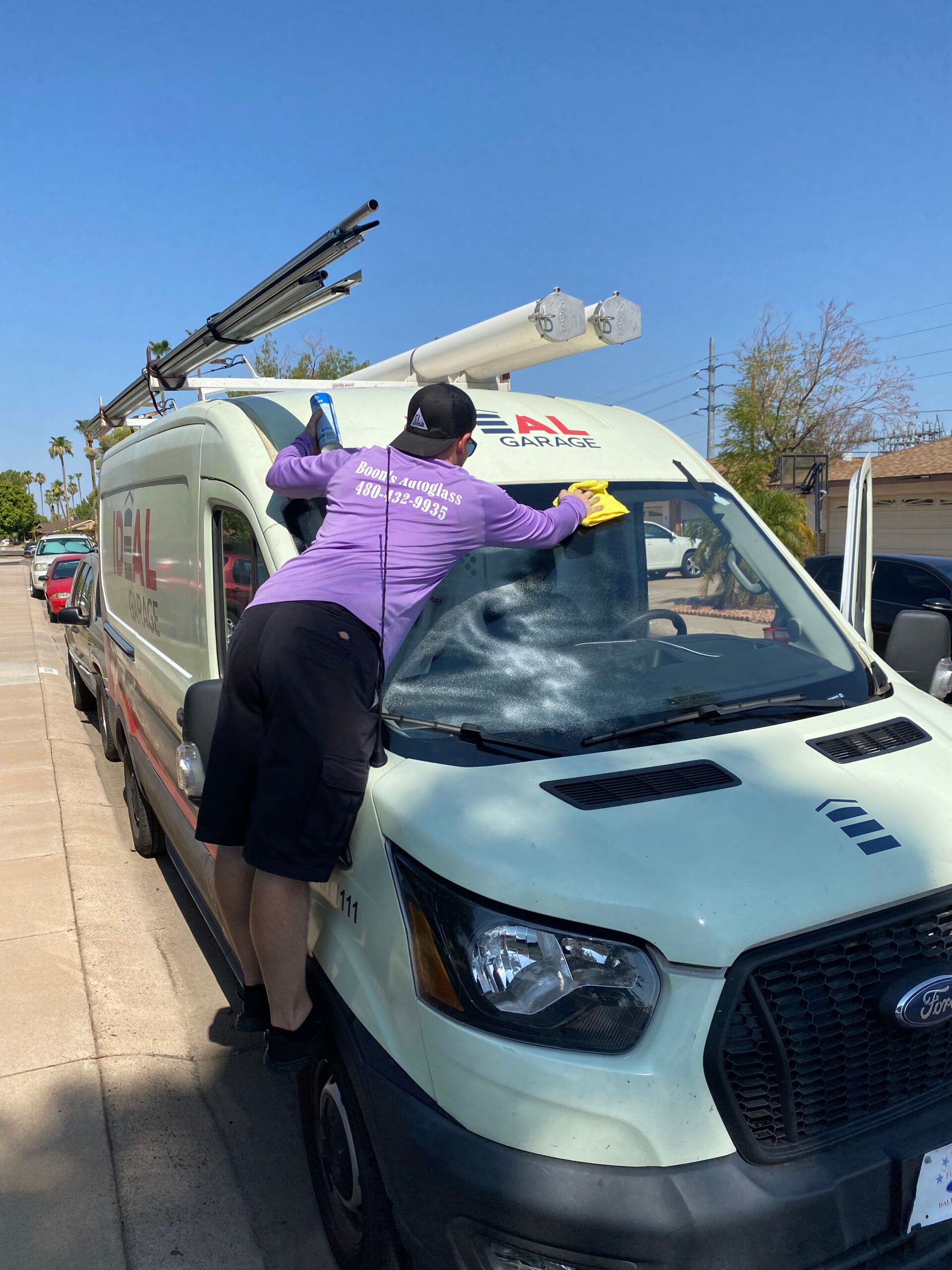 Fleet vehicle windshield replacement in Chandler, AZ