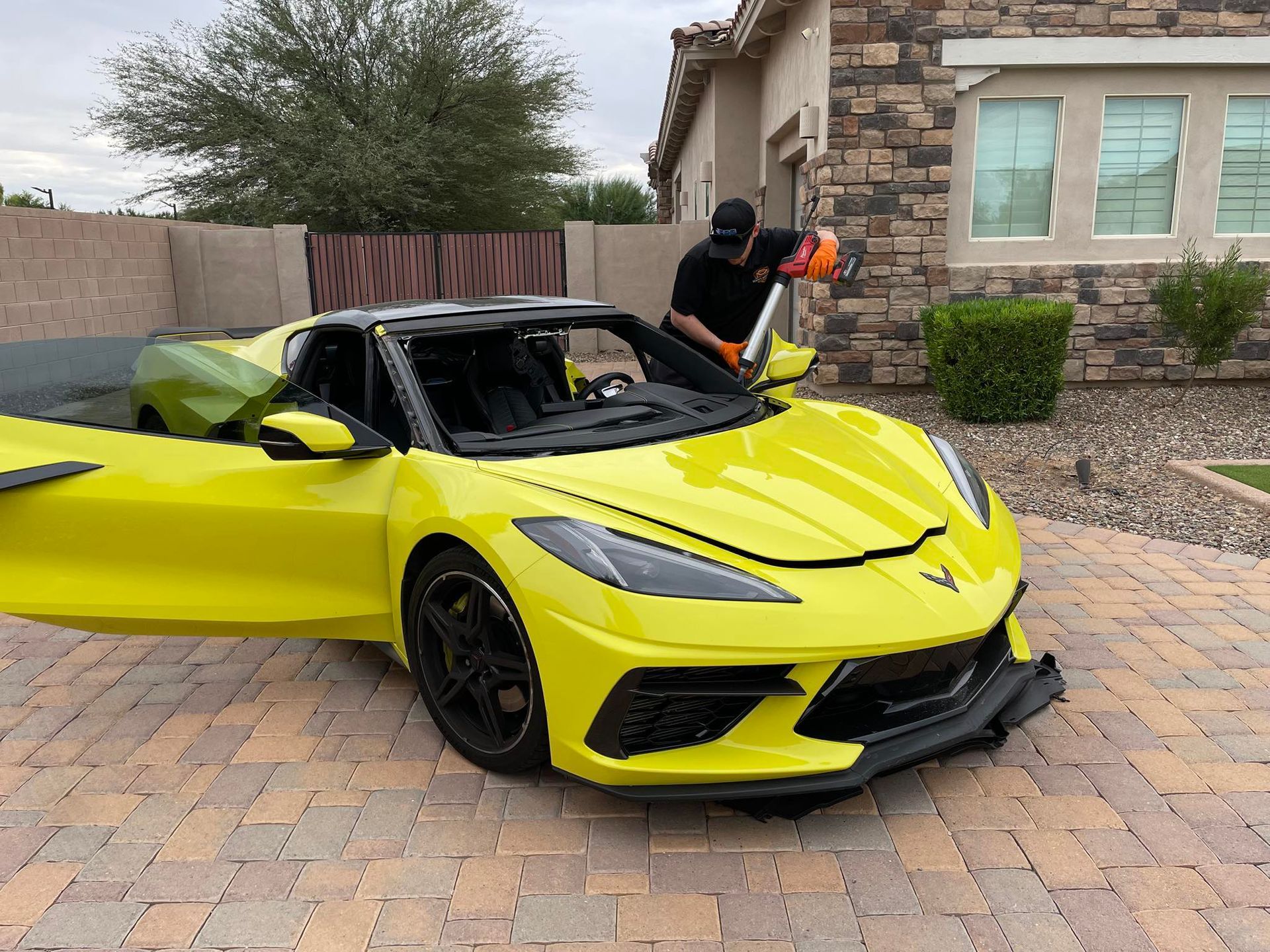 Windshield replacement in Chandler, AZ