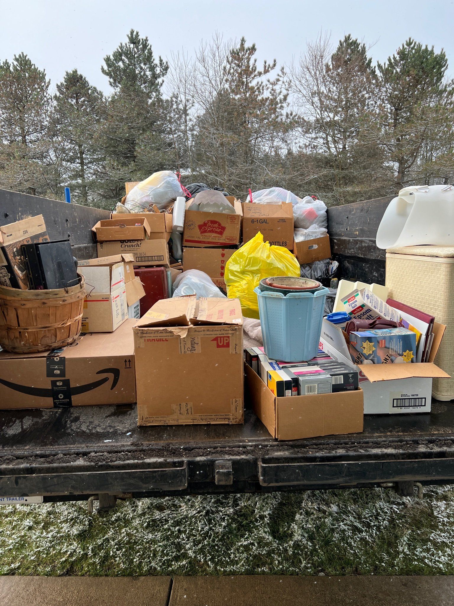 junk removal, cleanouts, cleanups, best junk removal company near me, marshall mi, marshall hauling