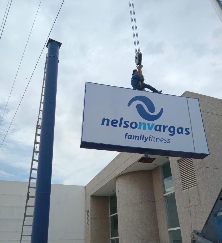 ANUNCIOS LUMINOSOS DE AGUASCALIENTES - ESPECTACULARES