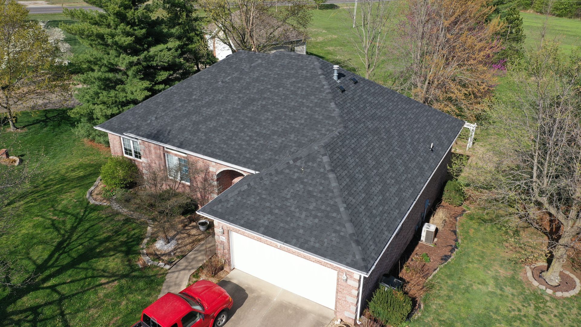 Roof replacement service