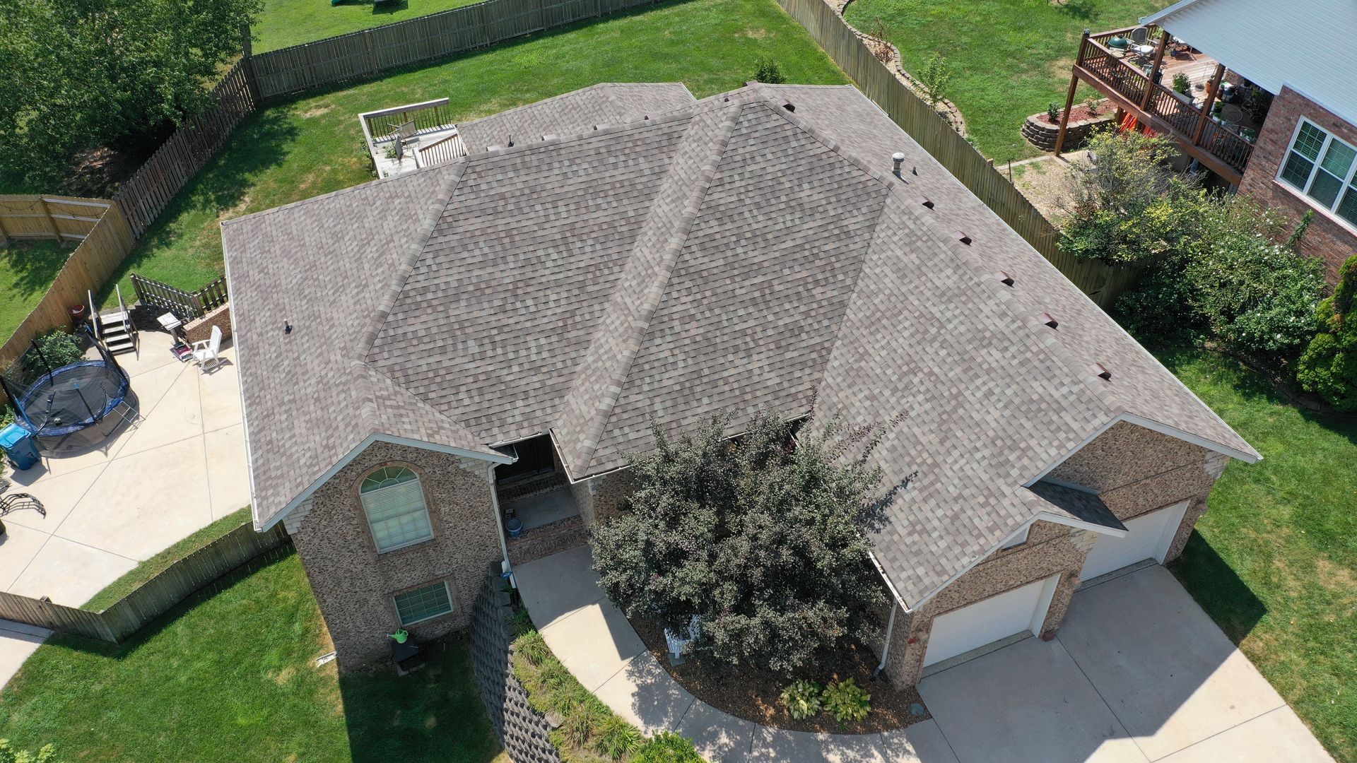 Residential roof replacement service