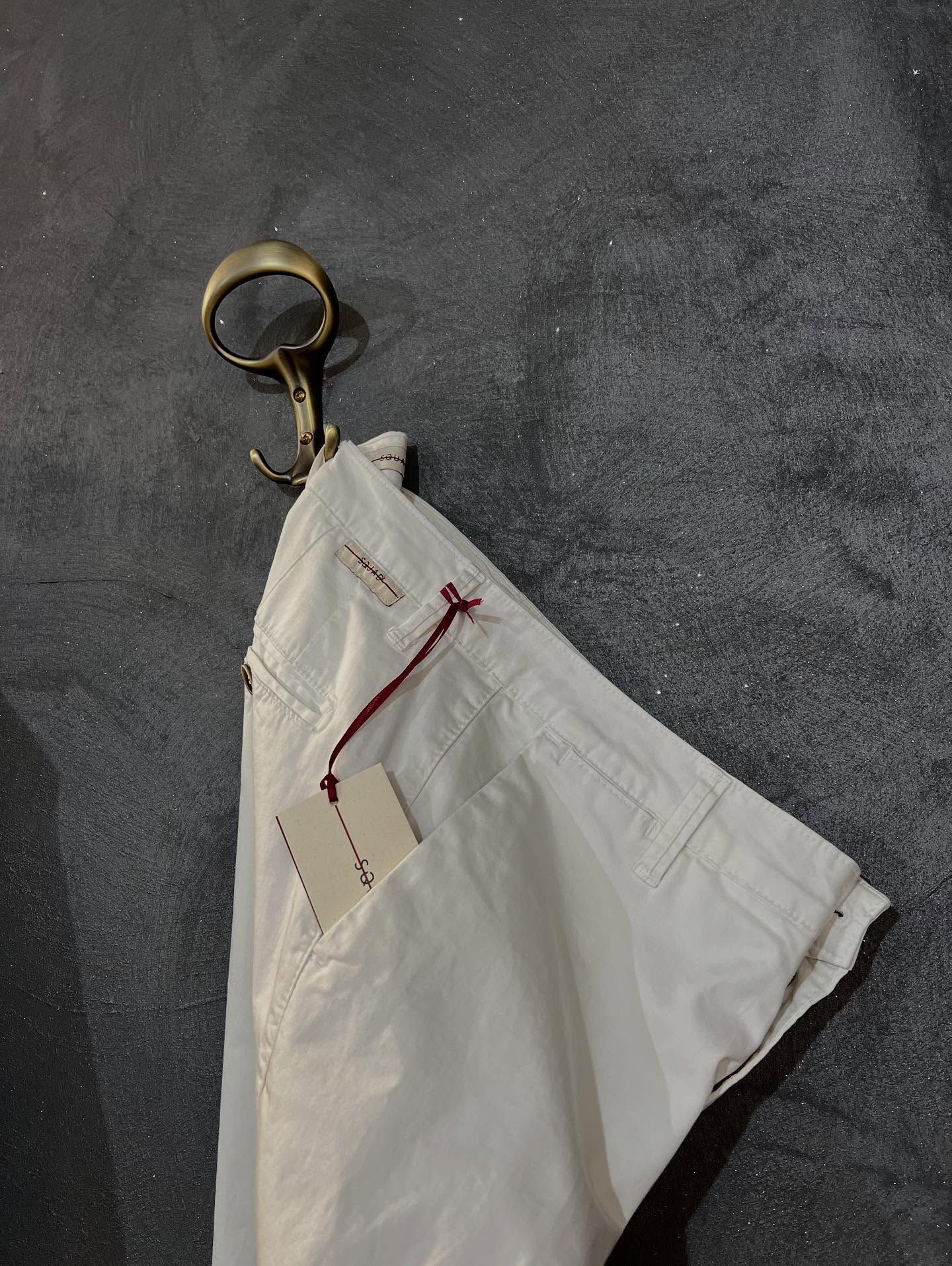 pantalone bianco