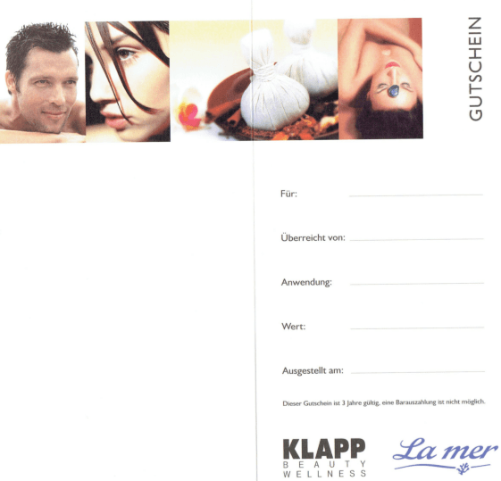 Eine Klapp La Mer Geschenkkarte mit einem Mann und einer Frau darauf
