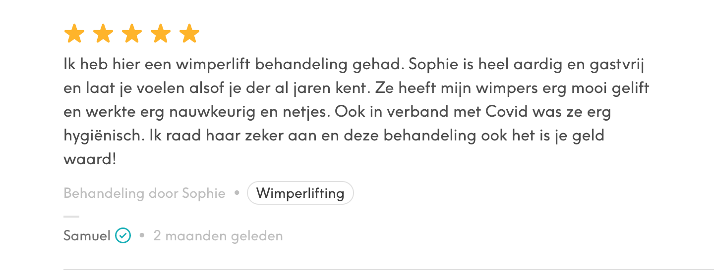 Een recensie in een vreemde taal met vijf sterren