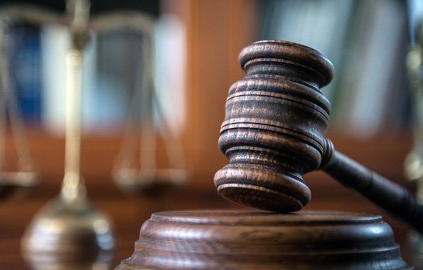 Judge Gavel — Beverly Hills, CA — Richard D. Hoffman Law Offices Judge Gavel — Beverly Hills, CA — Richard D. Hoffman Law Offices
