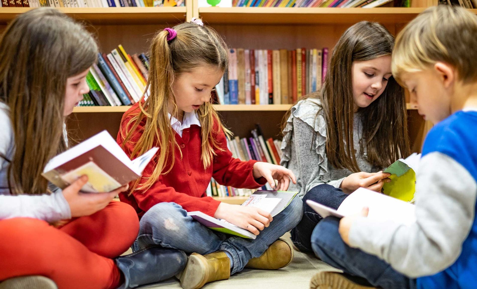 Children Reading Books — Panama City Beach, FL — Eselin Educational Services
