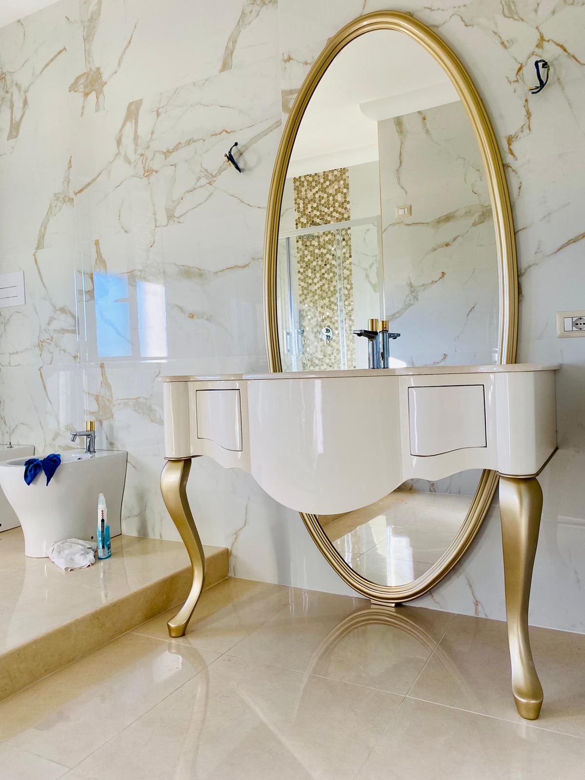 Mobile bagno con specchio