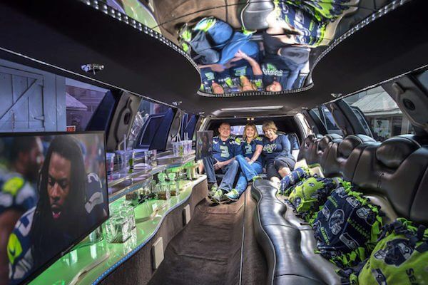 Bothell to Seattle Seahawks Limousine Service