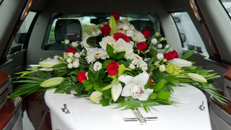 Funeral transport 3