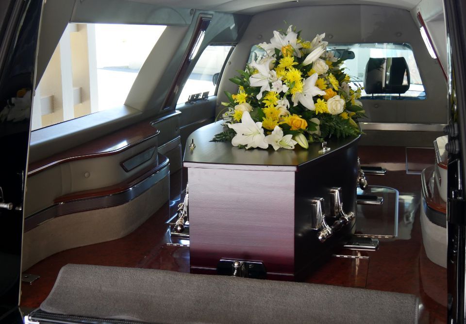 Funeral transport 4