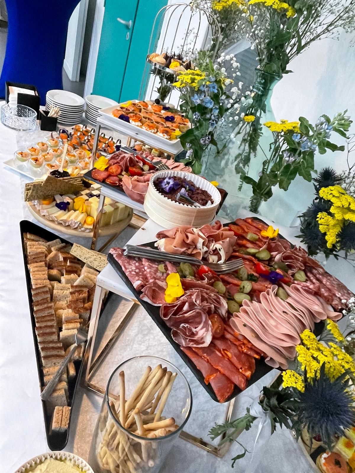 cocktail confidentiel buffet Chaud ou froid, à votre goût