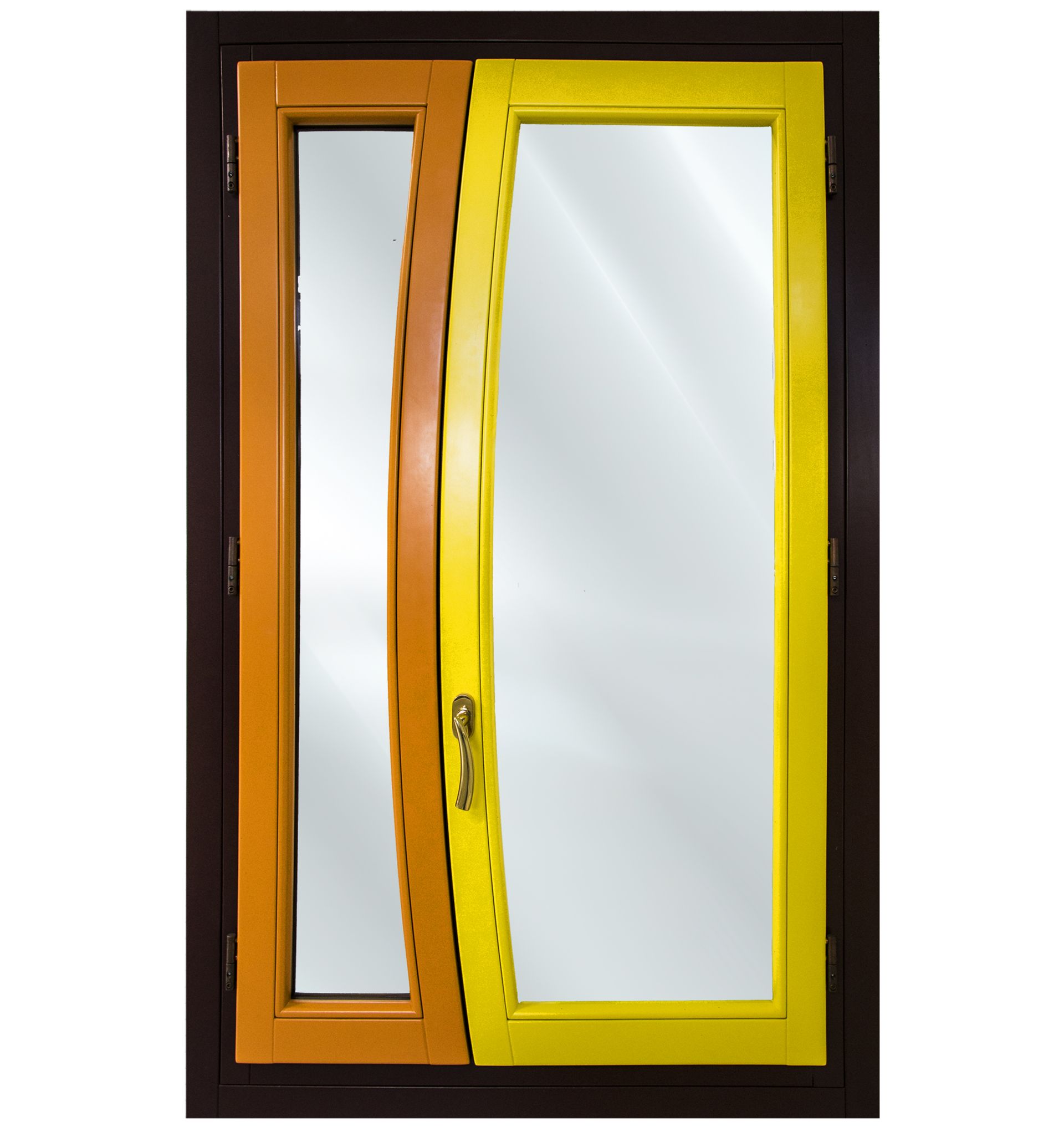 Una finestra con telaio marrone scuro contenente due pannelli di vetro: un pannello stretto con cornice arancione e un pannello curvo con cornice gialla.