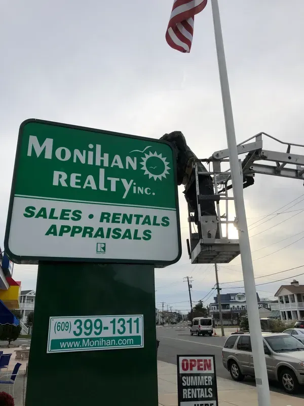 sign services near me