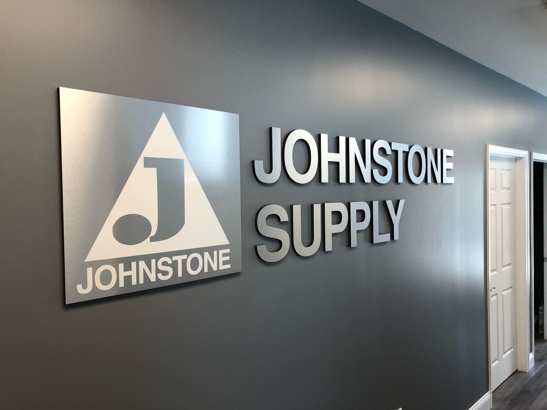 Illuminating the Path How Illuminate Signs Impact Consumer